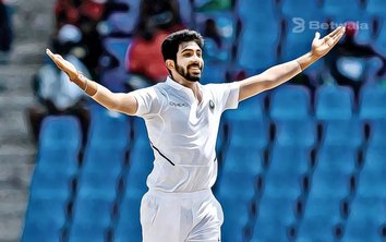 Jasprit Bumrah Returns to the List of Top 10 Bowlers