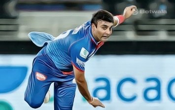 Amit Mishra Ruled Out Due to Finger Injury