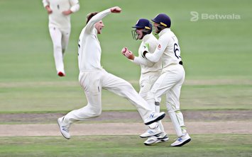 Joe Root Took Four Wickets Against South Africa