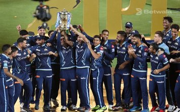 IPL 2022 Final – Gujarat Titans lift the trophy after defeating Rajasthan Royals