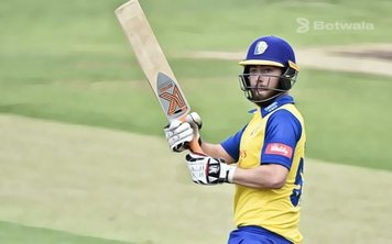Scott Steel Signs with Leicestershire